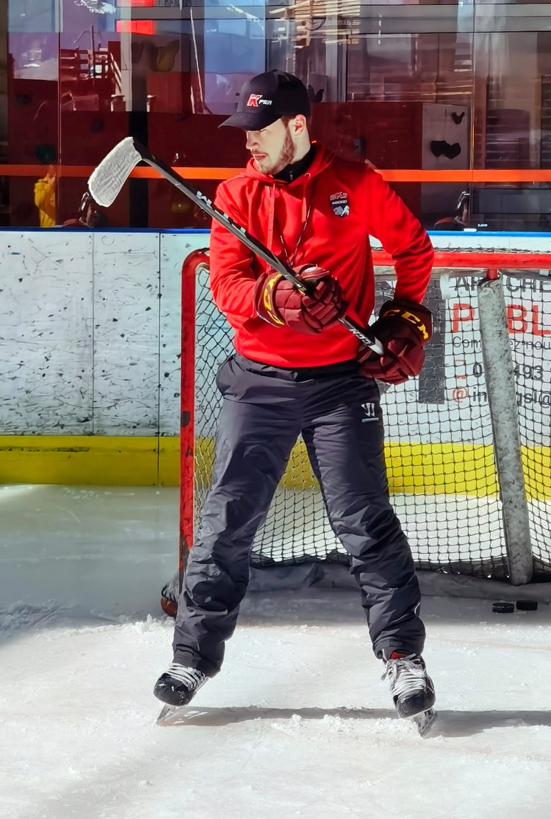 Mathieu Fernandes rejoint le staff du HC Sierre