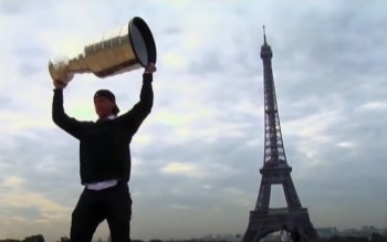 Le jour où la Coupe Stanley a failli rester bloquée en France