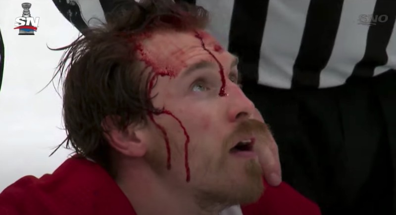 Brendan Gallagher passe un mauvais moment avec Mikhail Sergachev