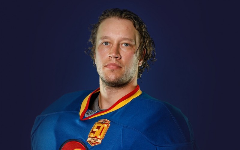 Karri Rämö sous les ordres de Doug Shedden