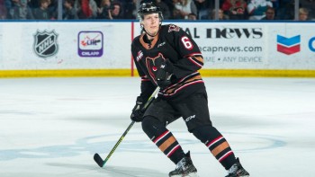 Un premier joueur de NHL avoue son homosexualité