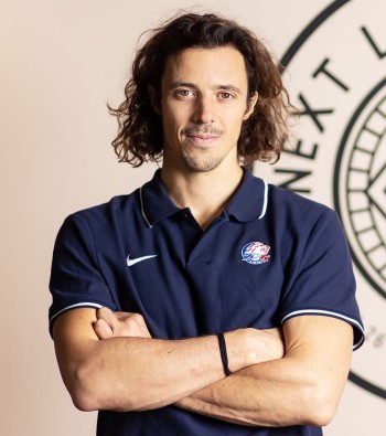 Roman Wick rebondit dans un domaine bien différent que celui du hockey