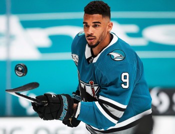 Certains coéquipiers d'Evander Kane ne souhaitent pas son retour dans l'équipe