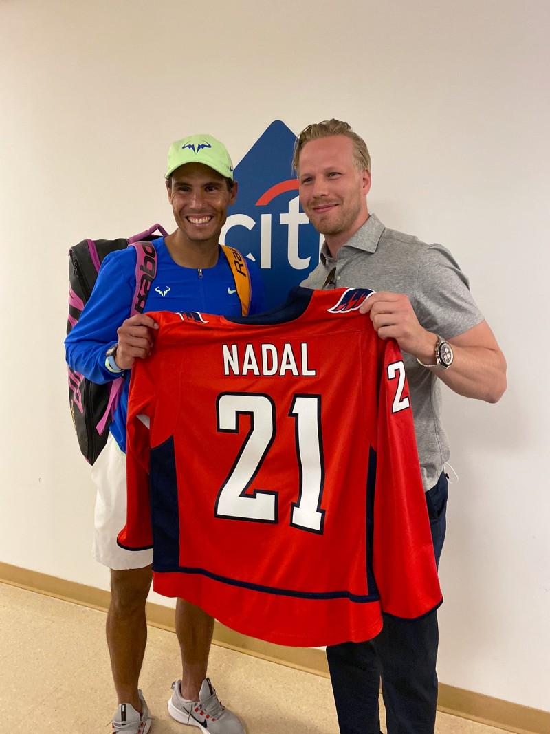 Le petit cadeau de Lars Eller à Raphael Nadal
