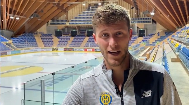 Enzo Corvi prolonge avec Davos