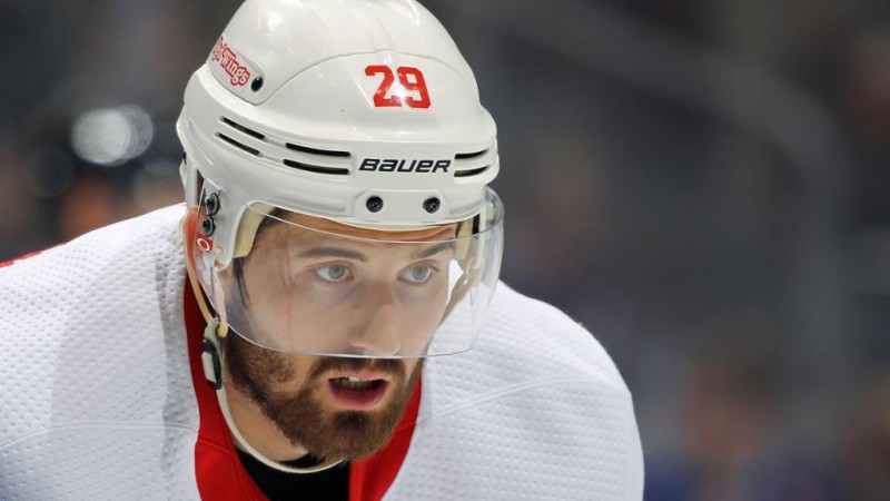 Brendan Perlini passe d'Ambri aux Oilers d'Edmonton