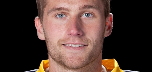 Viktor Östlund reste encore en Ajoie, pas d'avancée avec Robert Mayer