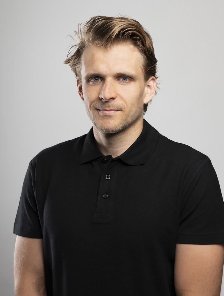 Ueli Huber sur la touche du côté d'Ajoie, Viktor Oestlund devrait être le choix final au niveau gardien