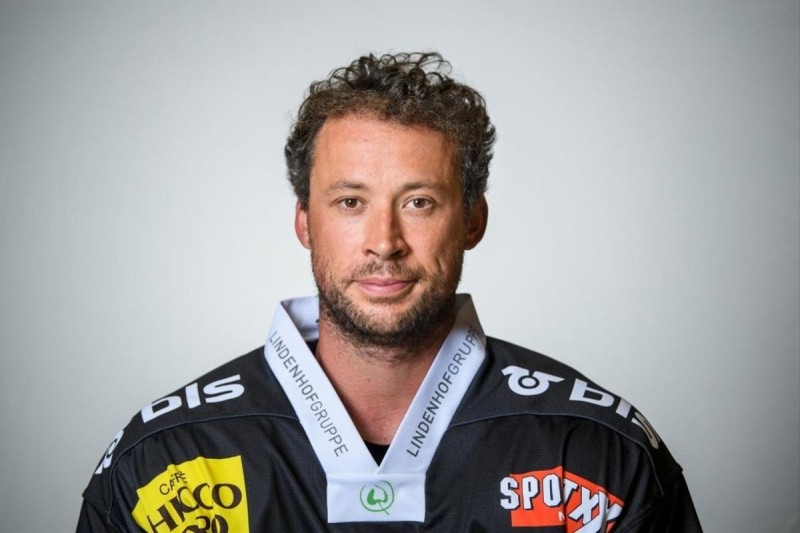 Beat Gerber entrera ce soir dans l'histoire du hockey suisse