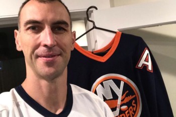 Plus de matchs joués par un défenseur en NHL