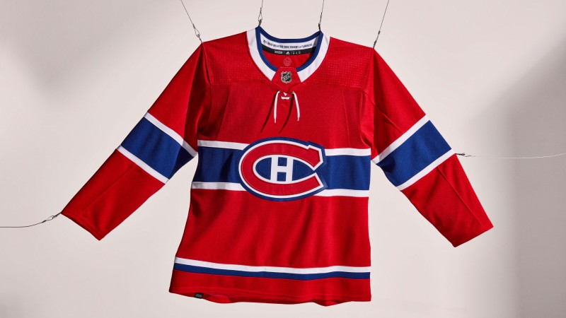 Les équipes de NHL joueront cette saison avec des maillots faits partiellement à base de matières recyclées