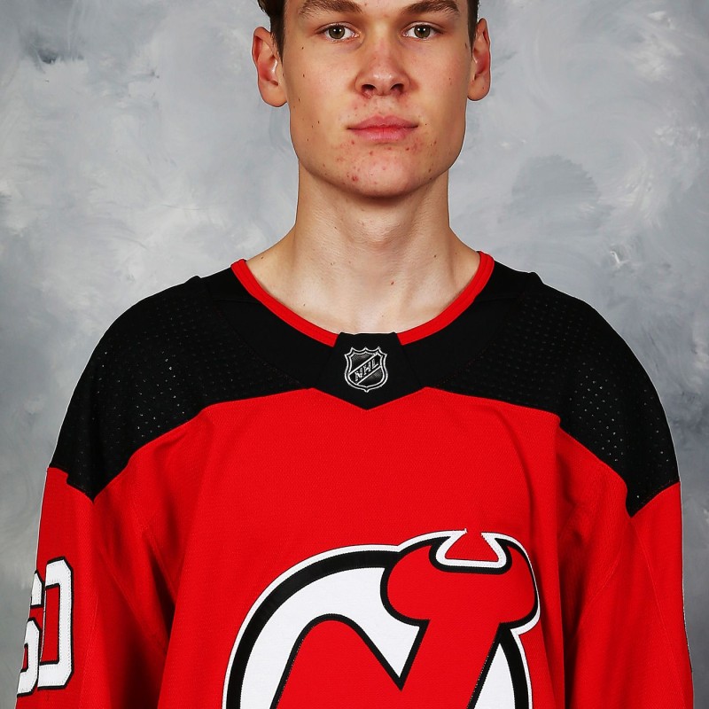 Mackenzie Blackwood décide finalement de se faire vacciner, Akira Schmid s'en va en AHL