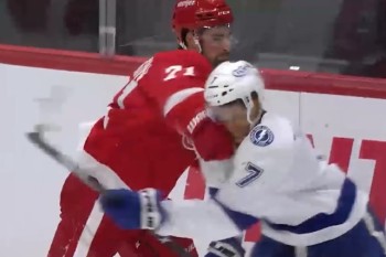 Un match de suspension contre Dylan Larkin