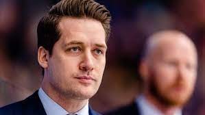 Plusieurs clubs suisses ont des vues sur un coach suédois à succès