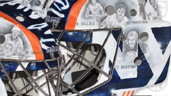 Ilya Sorokin honore des légende des Islanders sur son nouveau masque