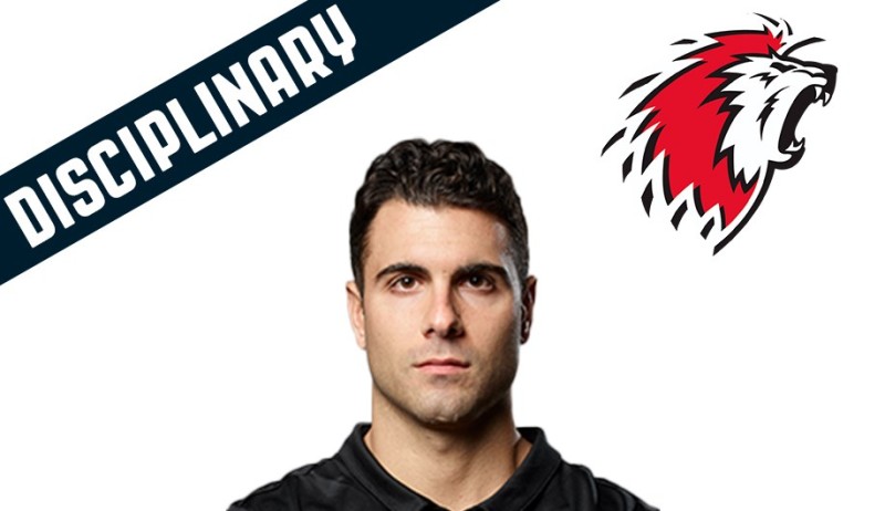 Huit matchs contre Mark Barberio