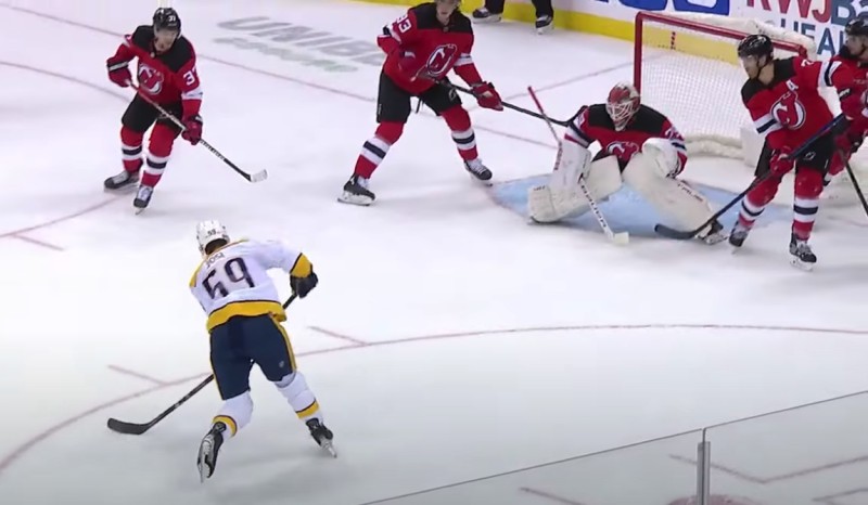 Roman Josi aide grandement les Predators à prendre le meilleur sur les Devils