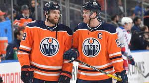 Après deux ans de domination, Connor McDavid et Leon Draisaitl ne trônent plus au sommet des pointeurs de la NHL