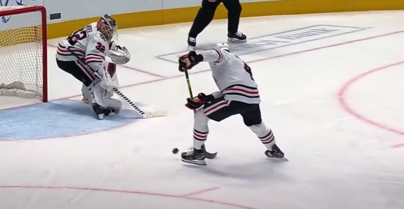 Seth Jones marque un bel autogoal