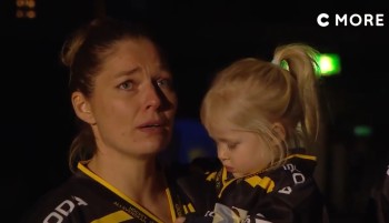 Le maillot d'une joueuse retiré pour la première fois par un club