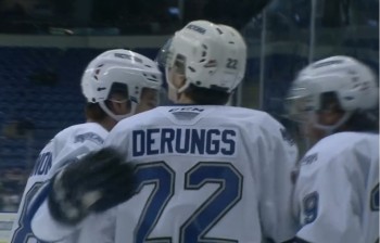 Keanu Derungs s'offre un doublé dans la victoire de Victoria