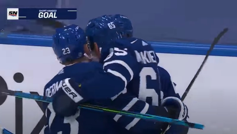 A voir : les Leafs marquent deux fois en infériorité numérique en moins de 30 secondes