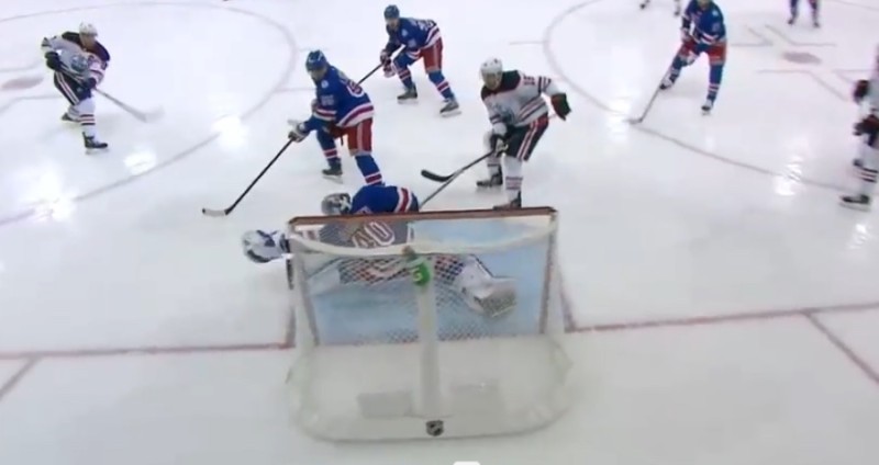 Georgiev s'offre un bel arrêt face à McDavid