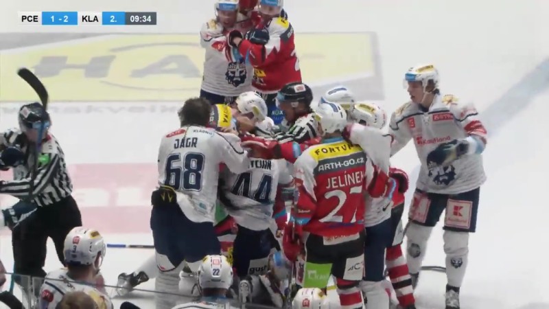 Jaromir Jagr n'hésite toujours pas à payer de sa personne