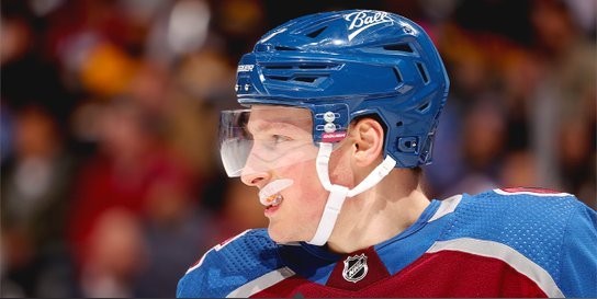 Moins de matchs nécessaires pour atteindre les 100 assists par un défenseur