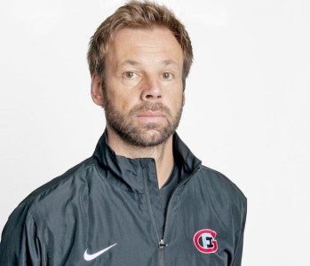 Remporter Hockey Manager ne vous offrira pas le poste de directeur sportif à Fribourg