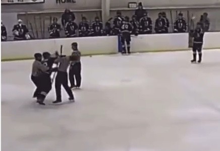 Un joueur banni à vie pour avoir frappé un arbitre