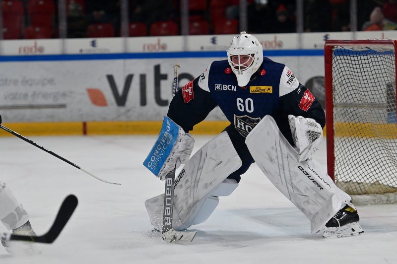 Viktor Östlund continuera avec le HCC la saison prochaine