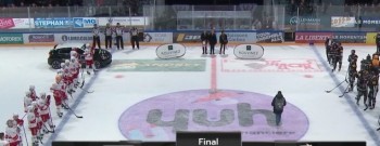 Le logo de Postfinance va s'effacer des patinoires