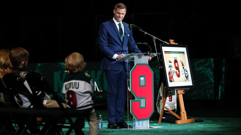 Le retrait du maillot de Mikko Koivu en images