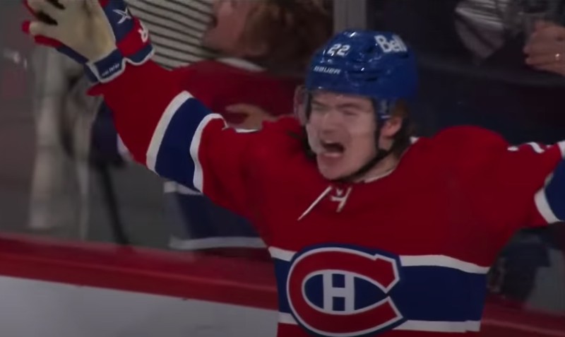 Cole Caufield marque deux buts en huit secondes