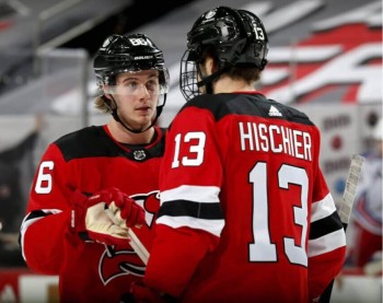 Jack Hughes rejoint Nico Hischier et deux autres joueurs des Devils
