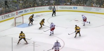 Pas toujours simple de marquer dans une cage vide