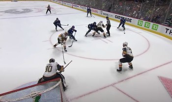 Alec Martinez marque un bien malheureux but contre son camp