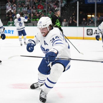 Auston Matthews décroche lui aussi son record de franchise, mais également national