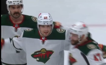 Kevin Fiala marque mais le Wild s'incline, Attilio Biasca mène son équipe à la victoire
