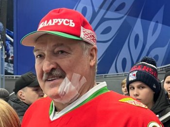 Le président biélorusse Loukachenko blessé lors d'un match