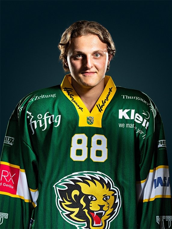 Dominik Binias terminera la saison avec Fribourg