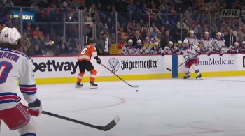 Un bien bel assist de Jacob Trouba sur le but d'Artemi Panarin