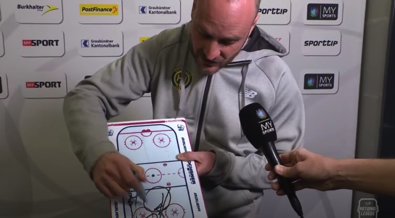 Christian Wohlwend détaille ses schémas tactiques en interview d'avant-match