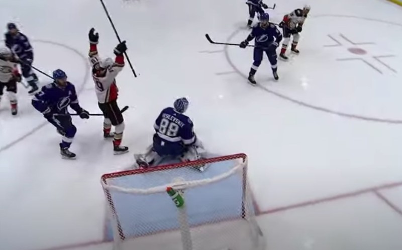 Troy Terry marque deux fois en 22 secondes