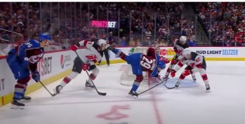 Ryan Graves a vu la lame du patin de Nathan MacKinnon de très près