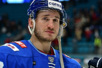 Jakob Lilja en discussion avec des clubs suisses