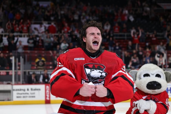 L'Americano-suisse Joey Daccord a vécu une saison régulière record