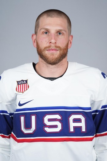 Steven Kempfer se retrouve sur le marché