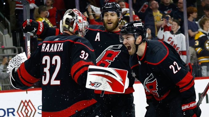 Nino Niederreiter et les Hurricanes passent l'écueil des Bruins, Toronto une nouvelle fois éliminé